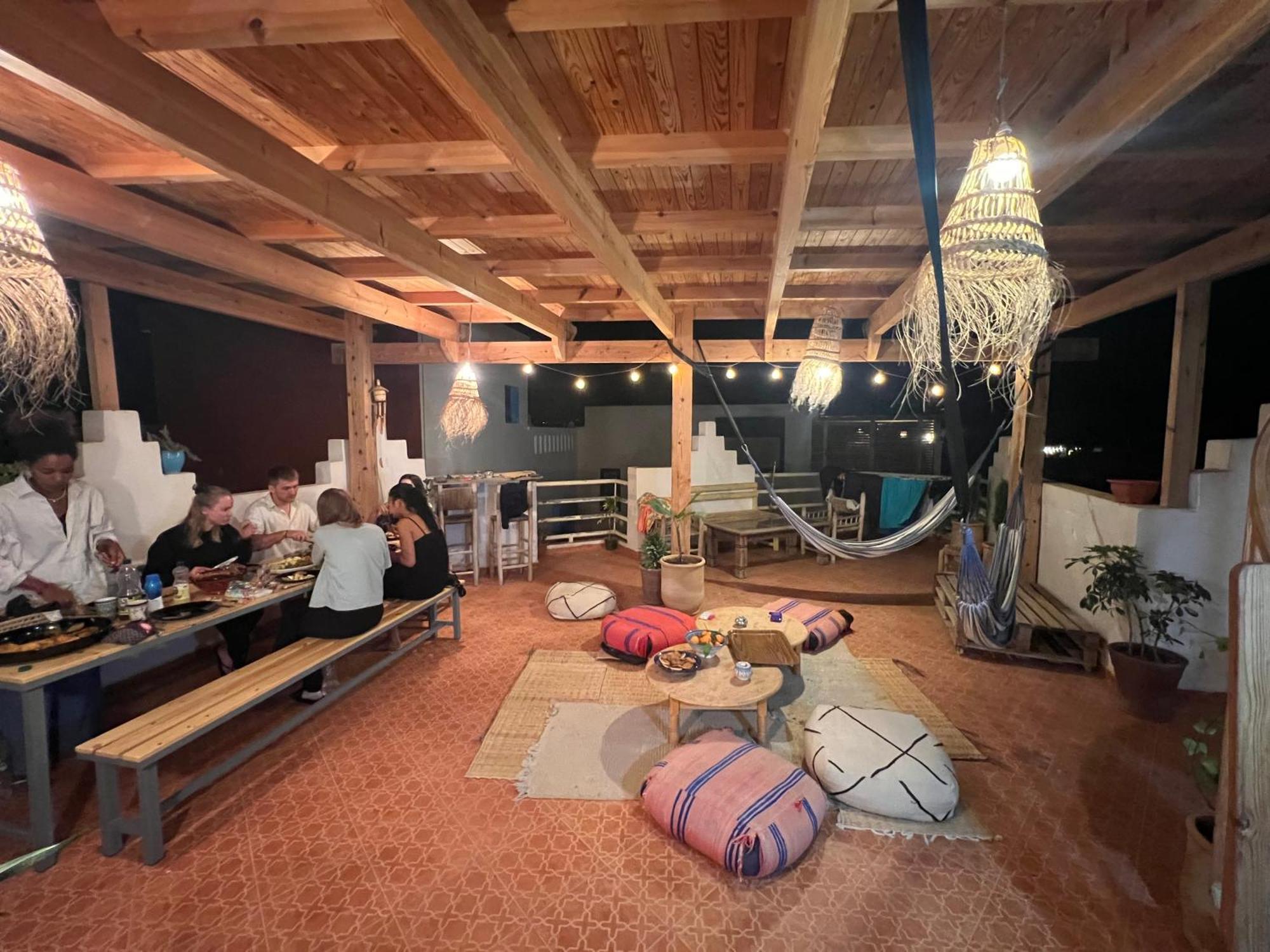 Хостел Arima Surf House Tamraght Экстерьер фото